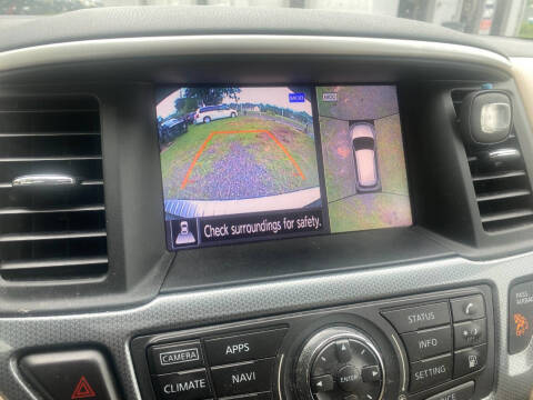 2018 Nissan Pathfinder SV