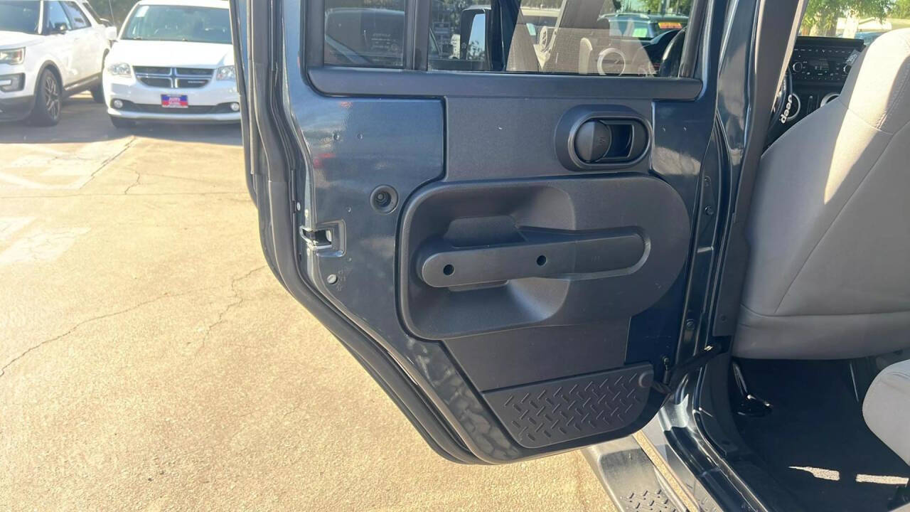 2008 Jeep Wrangler Unlimited for sale at Auto Plaza in Fresno, CA