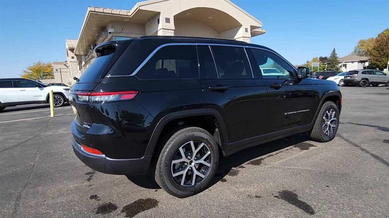 2025 Jeep Grand Cherokee for sale at Victoria Auto Sales in Victoria, MN