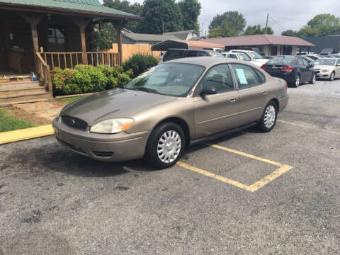 2005 Ford Taurus for sale at H & H Auto Sales in Athens TN