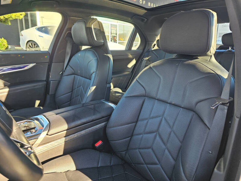 2024 BMW 7 Series 740i xDrive