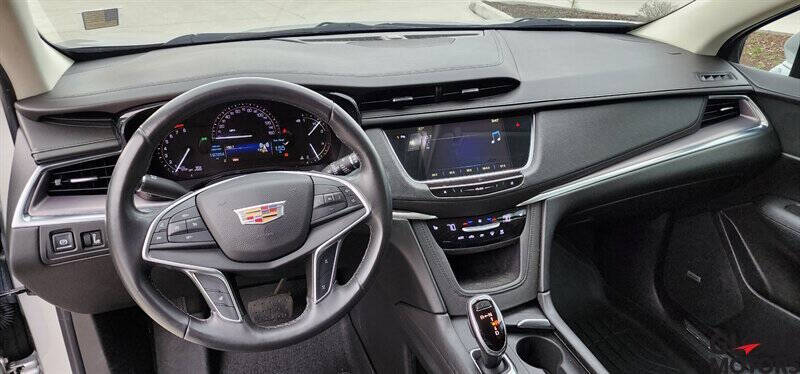 2017 Cadillac XT5 Luxury