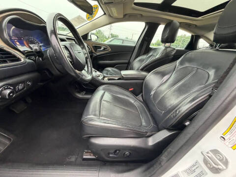 2015 Chrysler 200 C