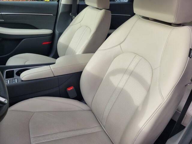 2025 Hyundai Sonata Hybrid Limited