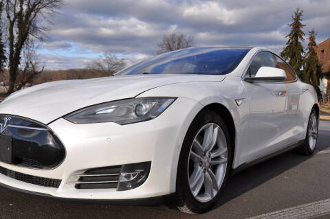 2016 Tesla Model S 70D