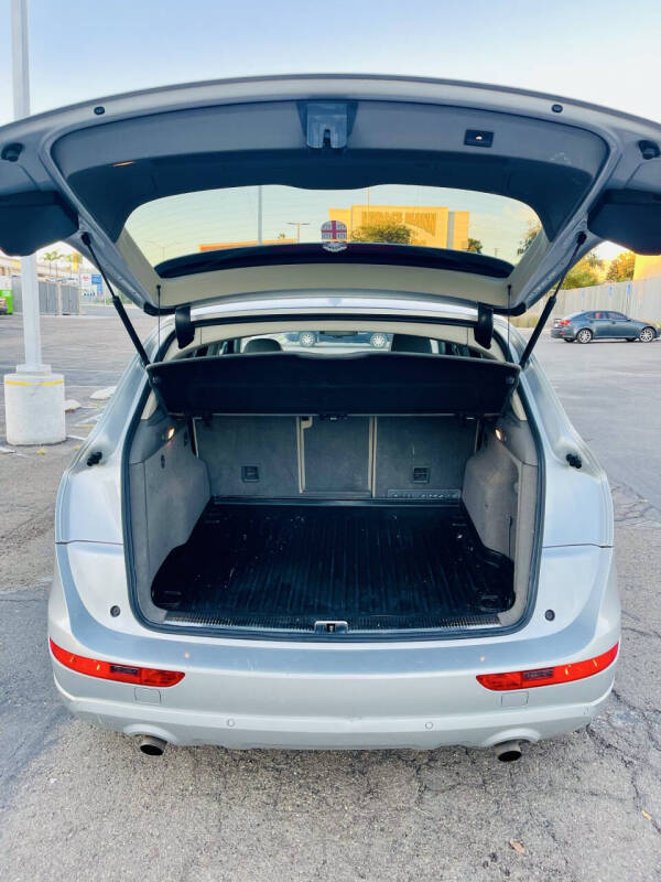 2011 Audi Q5 2.0T quattro Premium Plus