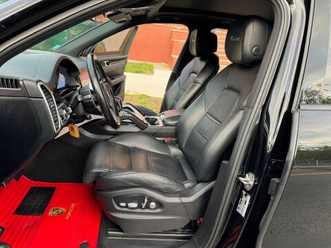 2019 Porsche Cayenne S