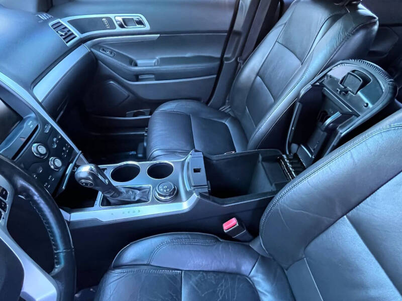 2012 Ford Explorer XLT