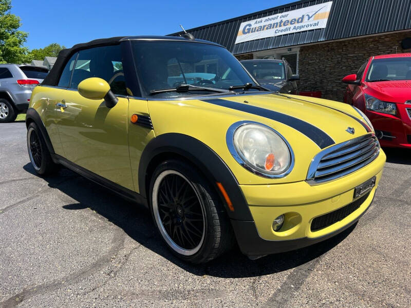 Used 2009 MINI Cooper Base with VIN WMWMR33509TU95650 for sale in Dillonvale, OH