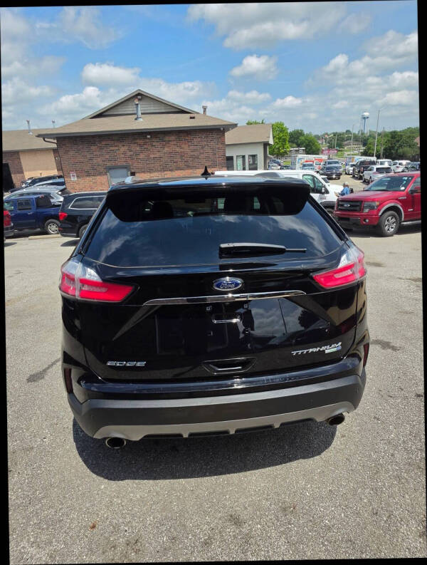 2019 Ford Edge Titanium