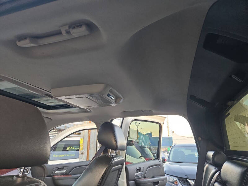 2012 Chevrolet Avalanche LTZ