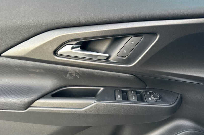 2026 Chevrolet Equinox EV LT 1