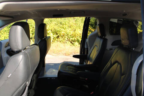 2020 Chrysler Pacifica Touring L