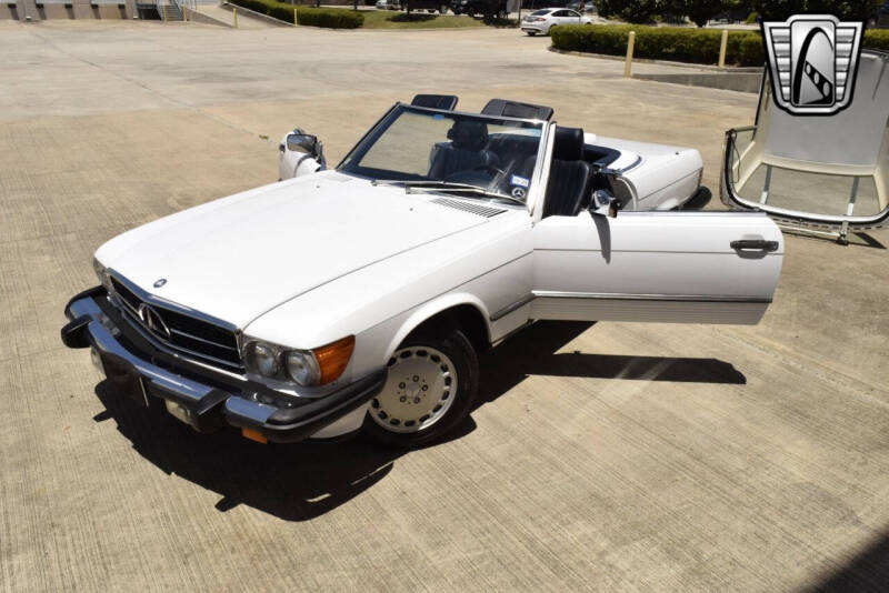 1987 Mercedes-Benz 560-Class 560 SL