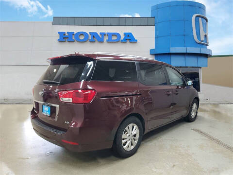 2016 Kia Sedona LX