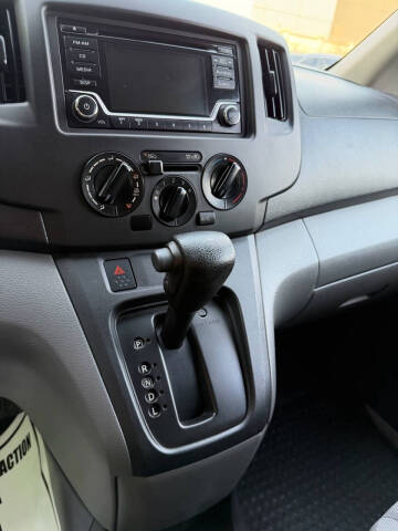 2019 Nissan NV200 S