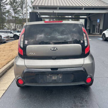 2016 Kia Soul +