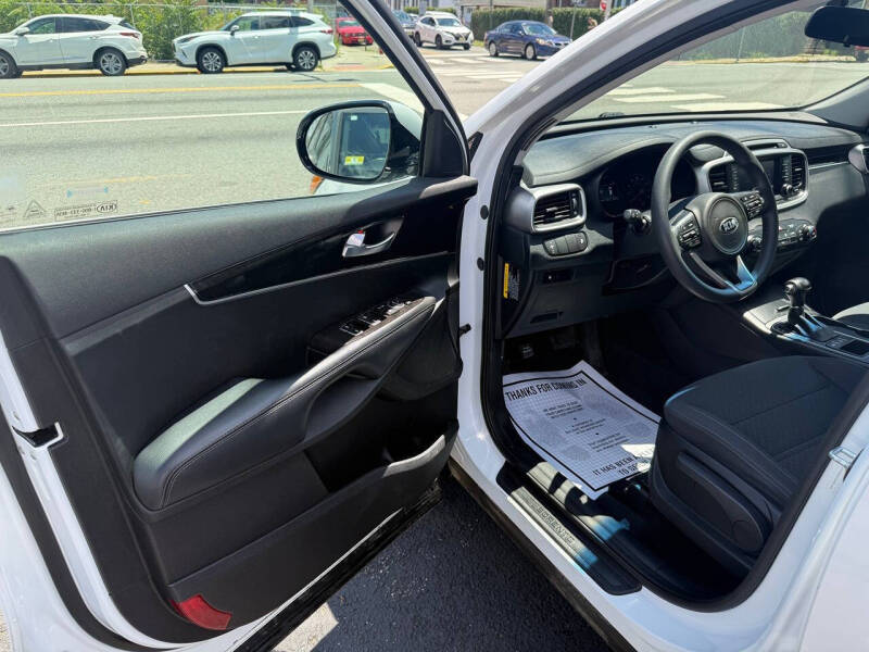 2018 Kia Sorento LX