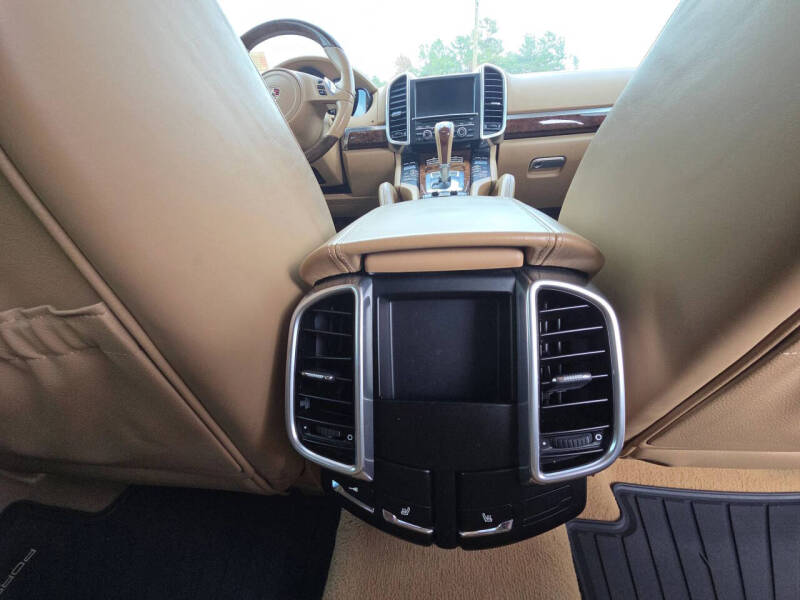 2011 Porsche Cayenne Turbo