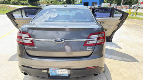 2015 Ford Taurus SEL