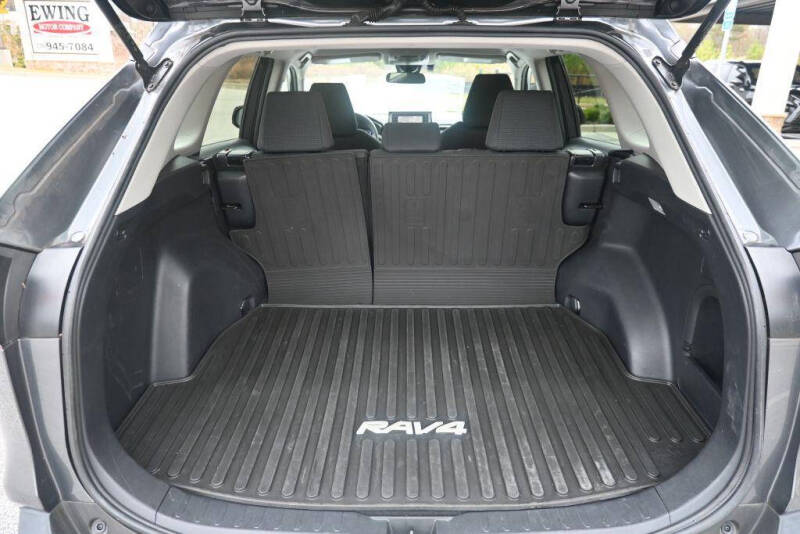 2020 Toyota RAV4 Hybrid LE