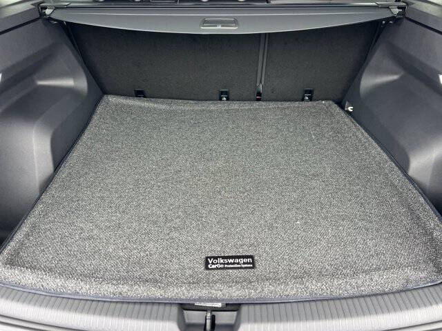 2026 Volkswagen Atlas Cross Sport SEL Premium R-Line 4Motion