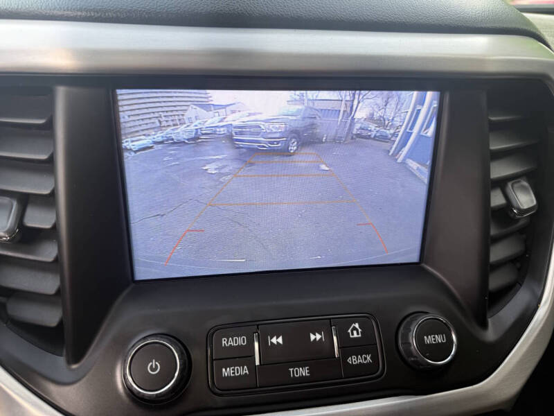 2019 GMC Acadia SLT-1