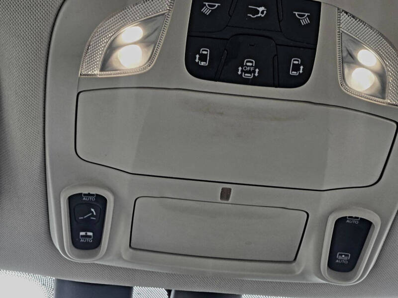 2018 Chrysler Pacifica Hybrid Limited