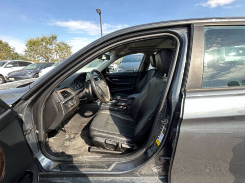 2015 BMW 3 Series 320i xDrive