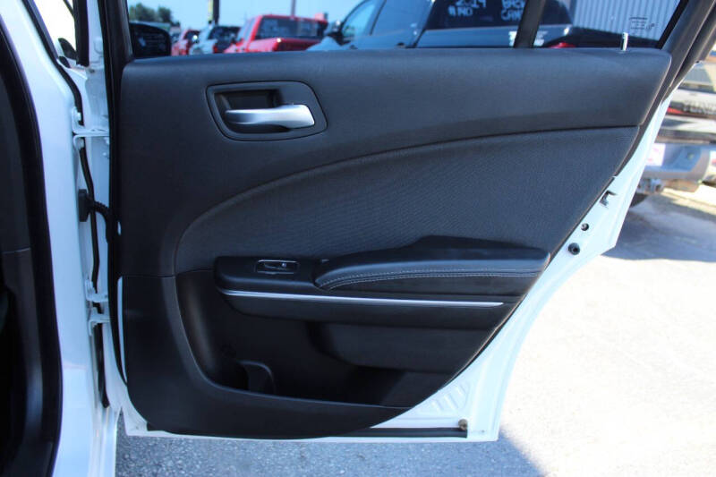 2015 Dodge Charger SE