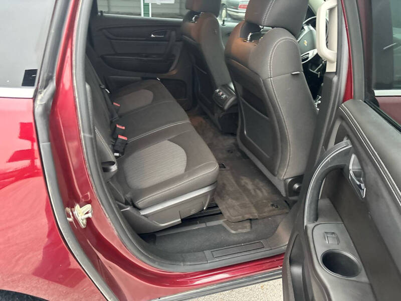 2017 Chevrolet Traverse LT