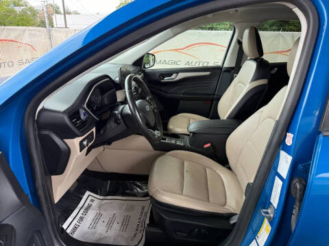 2021 Ford Escape SEL