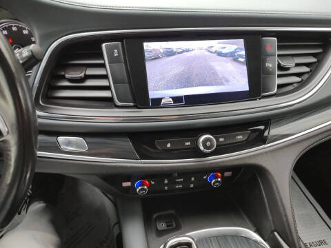 2020 Buick Enclave Essence