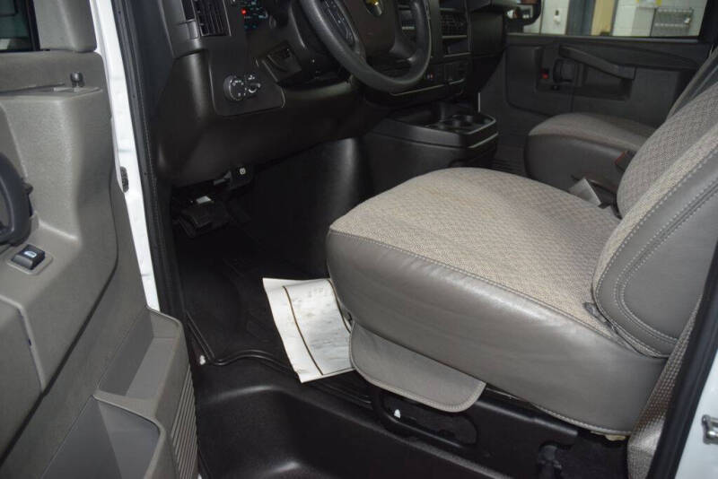 2024 Chevrolet Express LT 3500