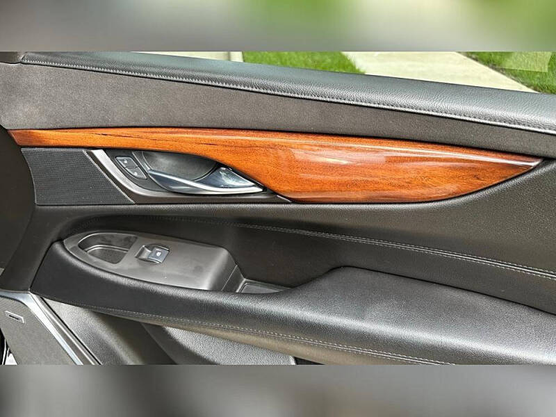 2015 Cadillac Escalade ESV Luxury