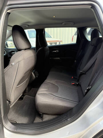 2019 Jeep Cherokee Latitude