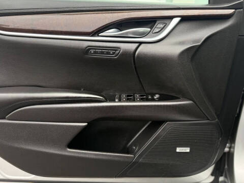 2016 Cadillac XTS Luxury
