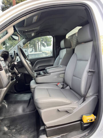 2022 Chevrolet Silverado 5500HD