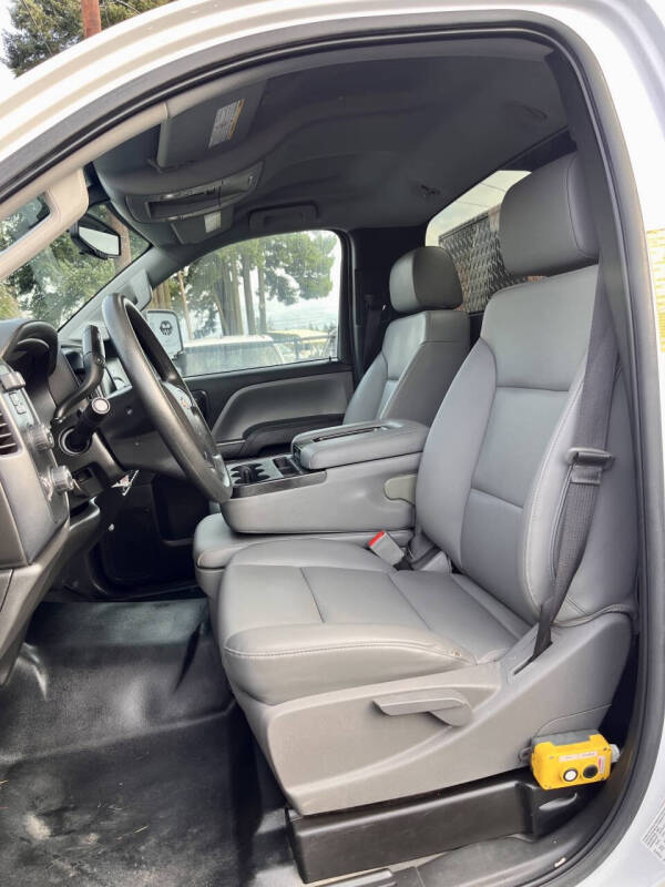 2022 Chevrolet Silverado 5500HD