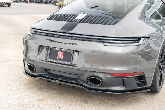 2022 Porsche 911 Carrera 4 GTS