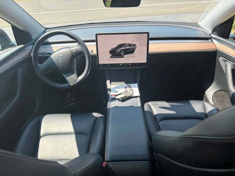 2023 Tesla Model Y Long Range