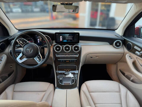 2021 Mercedes-Benz GLC GLC 300