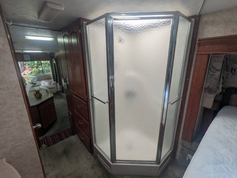 2005 Alpenlite Medinah 32RLT / 32ft