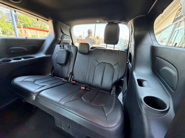 2020 Chrysler Pacifica Touring L Plus
