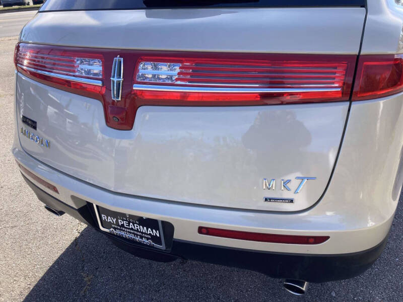 2016 Lincoln MKT EcoBoost
