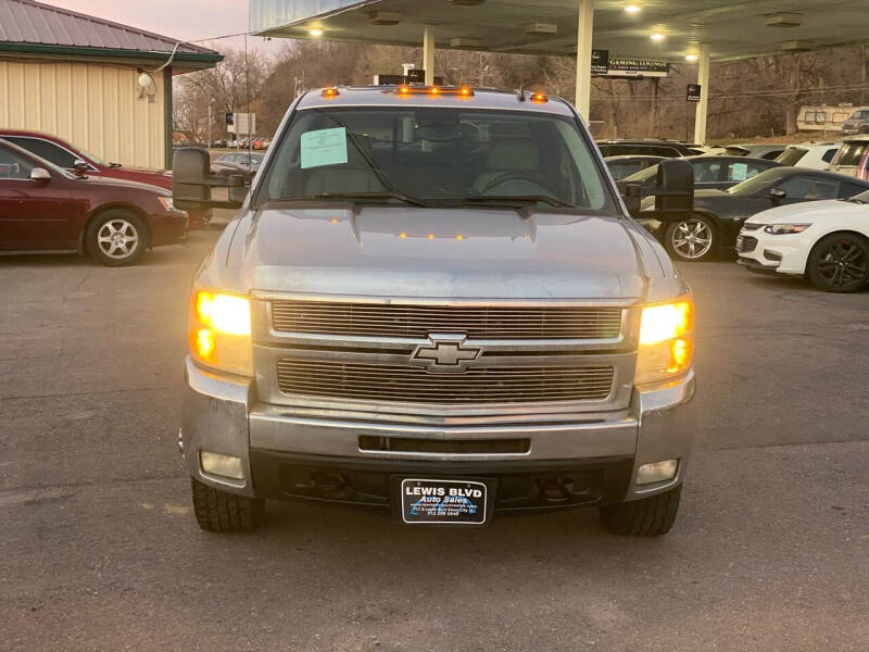 2010 Chevrolet Silverado 3500HD for sale at Lewis Blvd Auto Sales in Sioux City IA