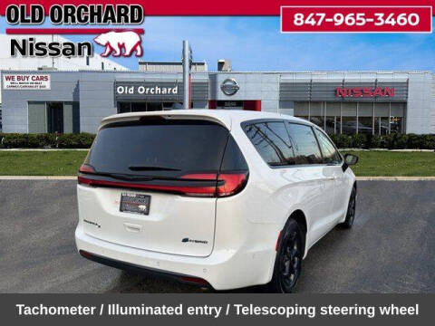 2024 Chrysler Pacifica Plug-In Hybrid Select
