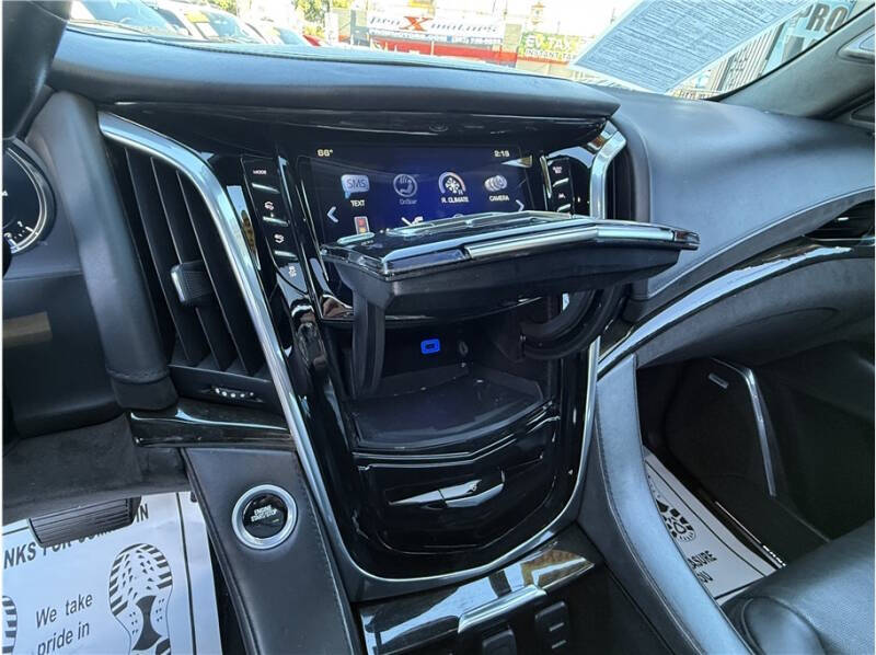 2019 Cadillac Escalade Platinum