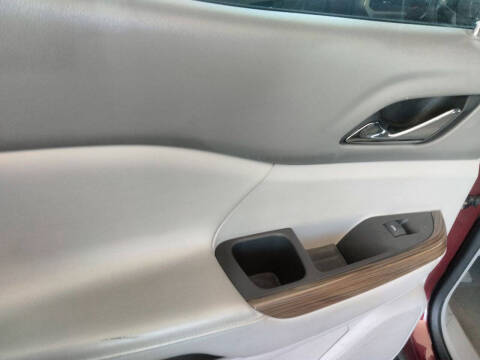 2017 GMC Acadia SLE-2