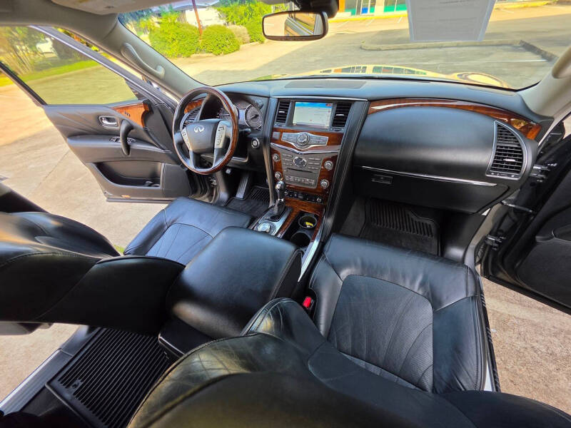 2017 Infiniti QX80